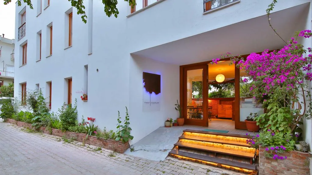 MARE NOSTRUM APART OTEL