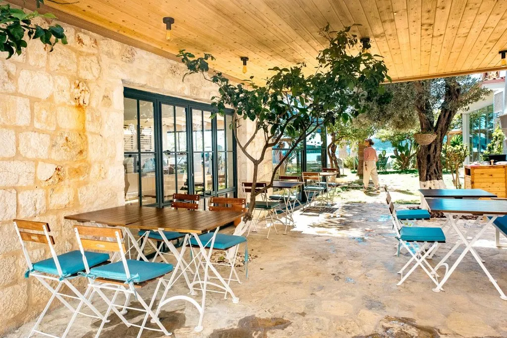 PATIO MEDITERRANEO